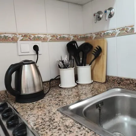 Comfortable With 2 Bedrooms And Pool Appartamento Torrevieja