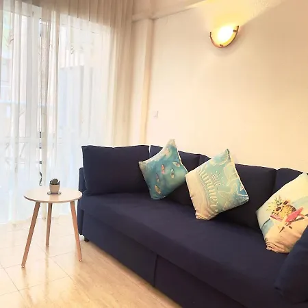 Appartamento Comfortable With 2 Bedrooms And Pool