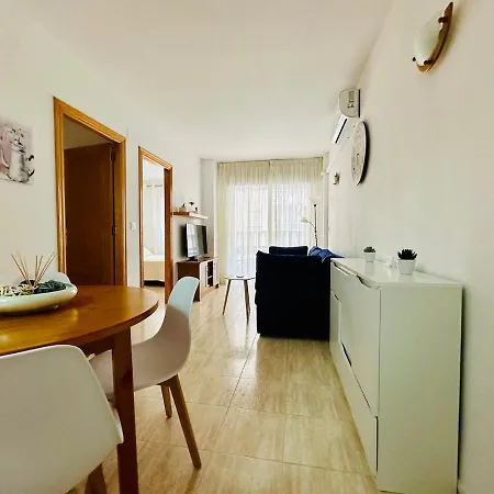 Appartamento Comfortable With 2 Bedrooms And Pool Torrevieja